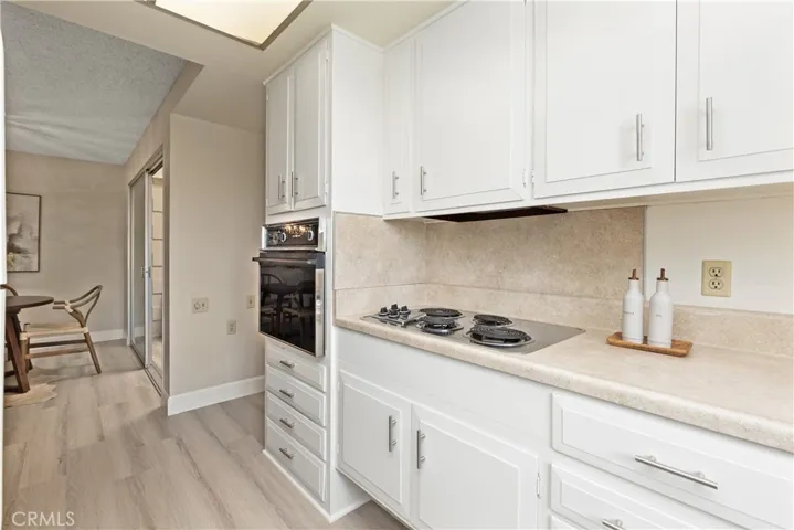 1881 Mckinney Way 28e, Seal Beach, California 90740