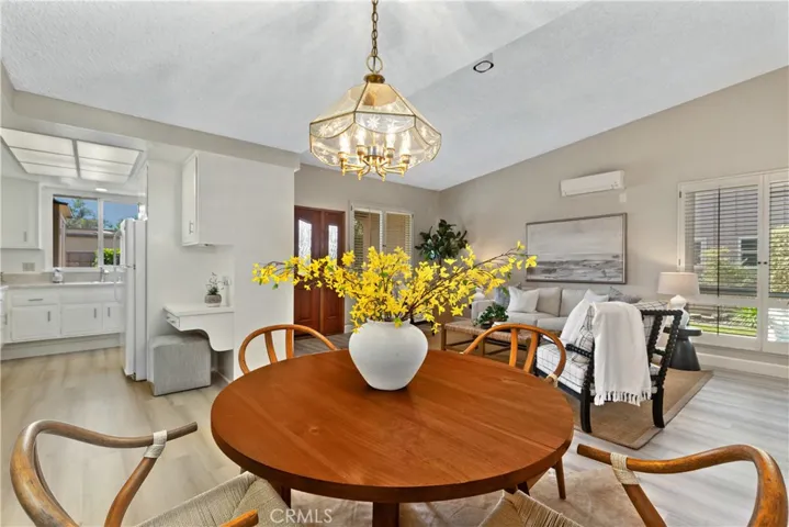 1881 Mckinney Way 28e, Seal Beach, California 90740