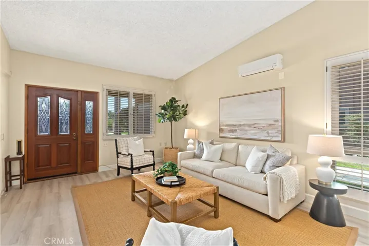 1881 Mckinney Way 28e, Seal Beach, California 90740