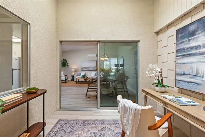 1881 Mckinney Way 28e, Seal Beach, California 90740