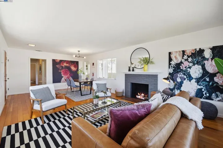 111 Agnes Street, Oakland, California 94618