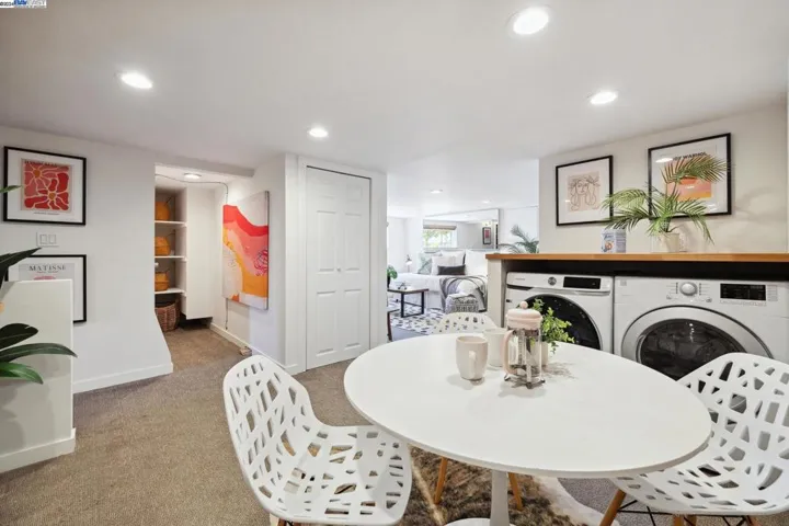 111 Agnes Street, Oakland, California 94618