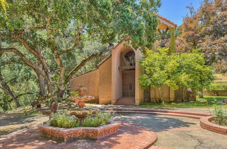 18820 Cachagua Road, Carmel Valley, California 93924