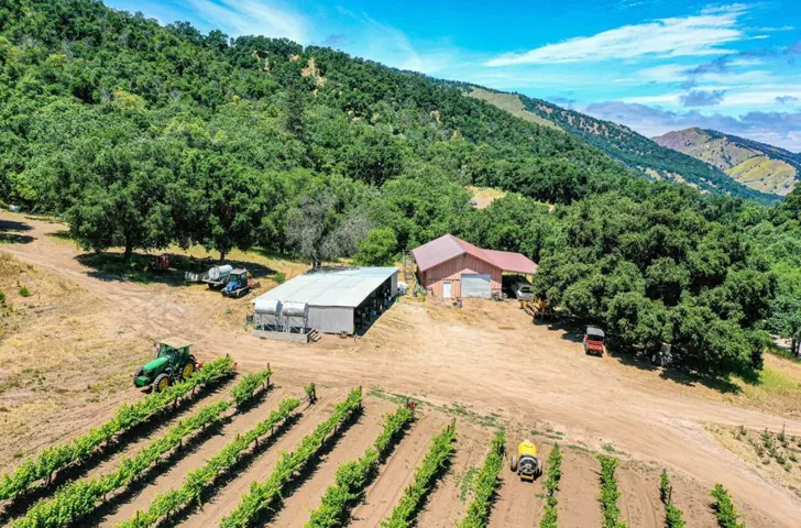 18820 Cachagua Road, Carmel Valley, California 93924