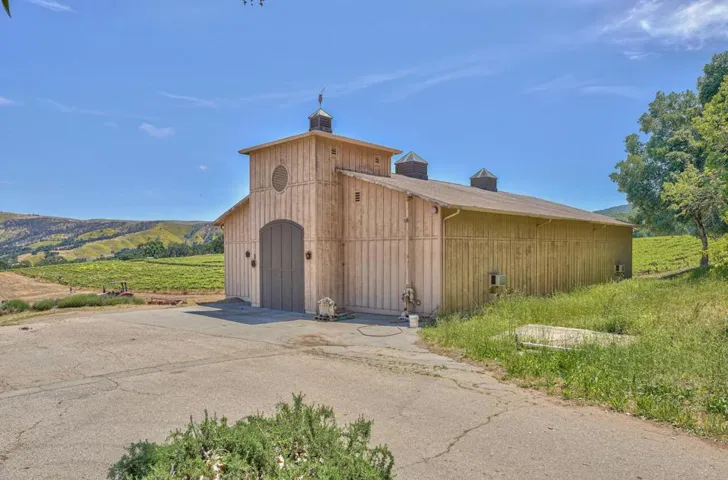 18820 Cachagua Road, Carmel Valley, California 93924