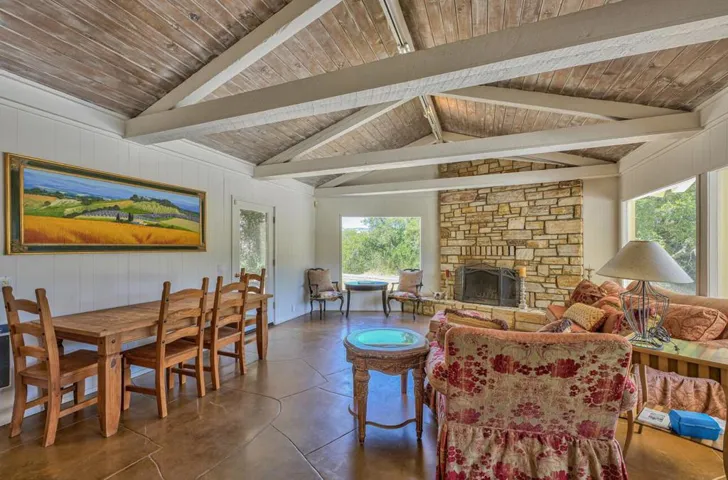18820 Cachagua Road, Carmel Valley, California 93924