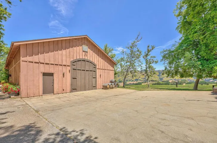 18820 Cachagua Road, Carmel Valley, California 93924