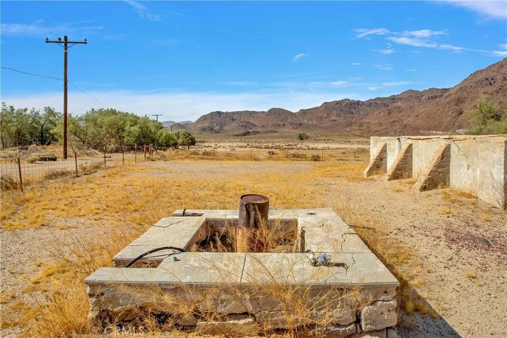 31011 Aleppo Lane, Newberry Springs, California 92365 home-pic-49