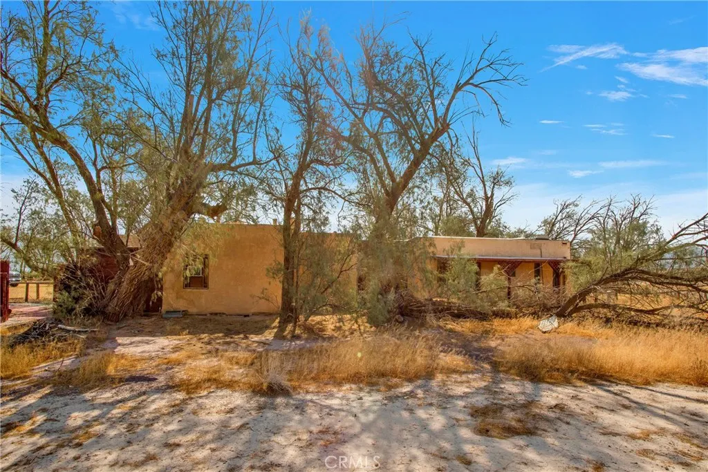 31011 Aleppo Lane, Newberry Springs, California 92365 home-pic-42