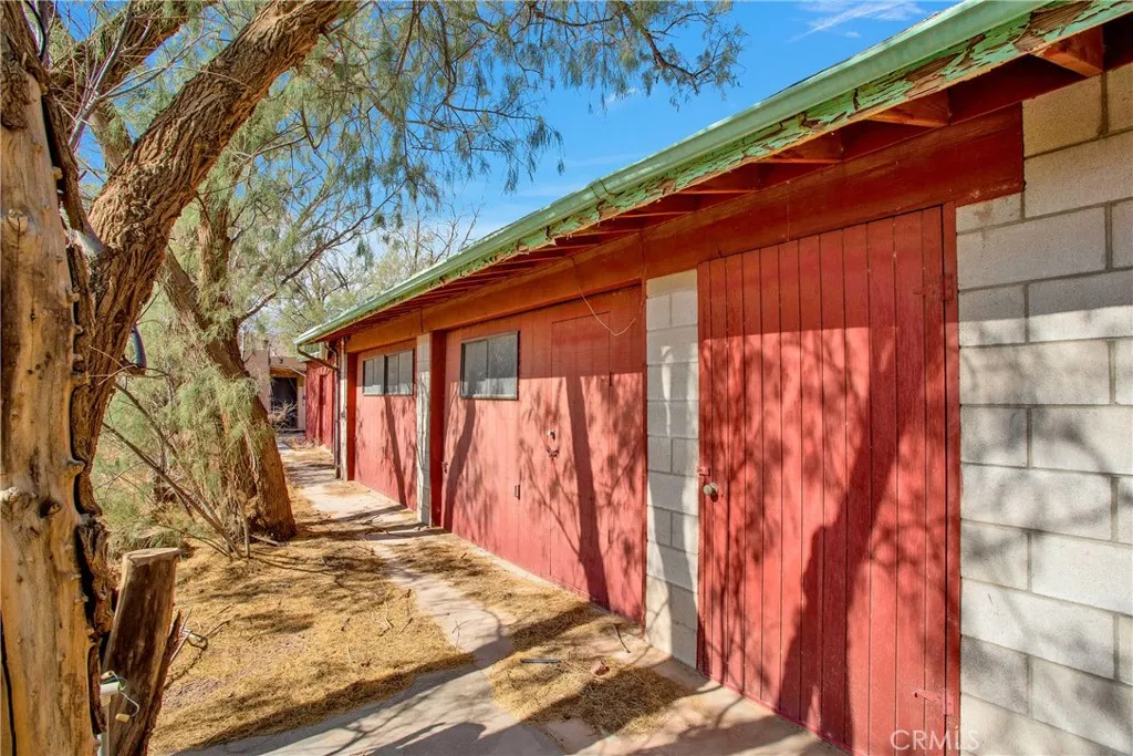 31011 Aleppo Lane, Newberry Springs, California 92365 home-pic-32