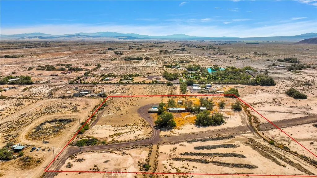 31011 Aleppo Lane, Newberry Springs, California 92365 home-pic-59