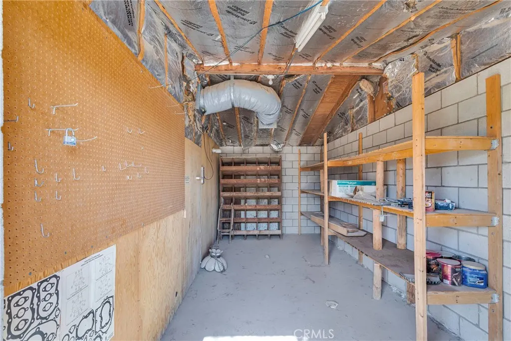 31011 Aleppo Lane, Newberry Springs, California 92365 home-pic-33