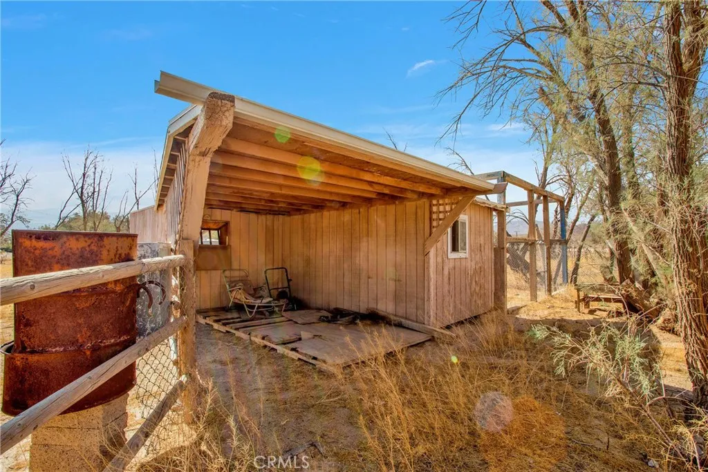 31011 Aleppo Lane, Newberry Springs, California 92365 home-pic-39