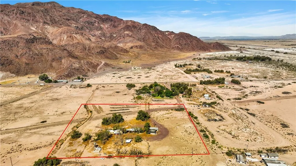 31011 Aleppo Lane, Newberry Springs, California 92365 home-pic-55