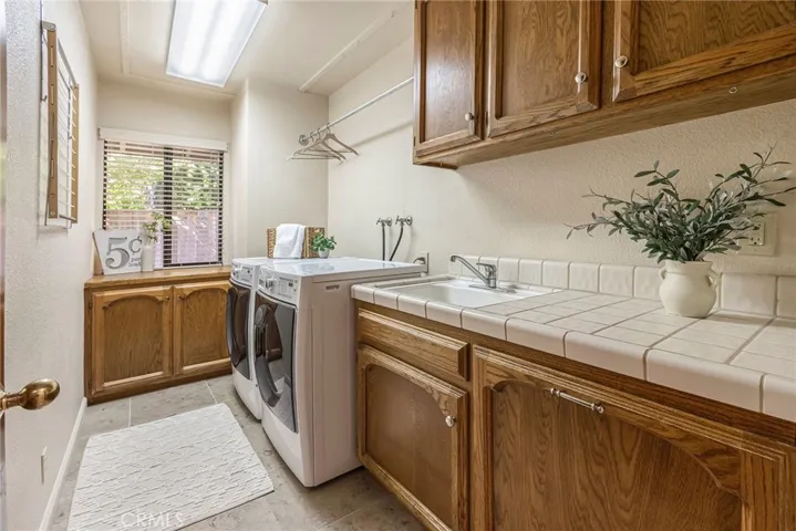 728 Woodbridge Drive, Chico, California 95926
