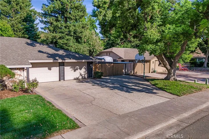 728 Woodbridge Drive, Chico, California 95926