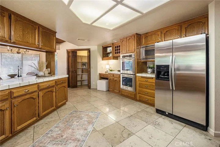728 Woodbridge Drive, Chico, California 95926