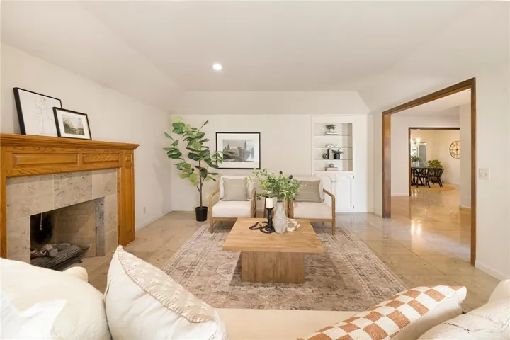 728 Woodbridge Drive, Chico, California 95926