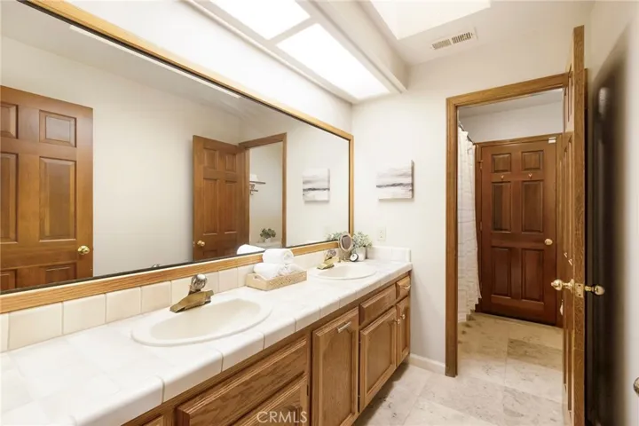 728 Woodbridge Drive, Chico, California 95926