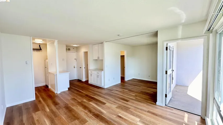 8 Commodore C455, Emeryville, California 94608-1651