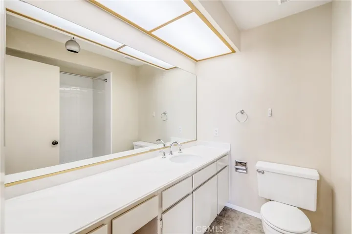Full bath #1.