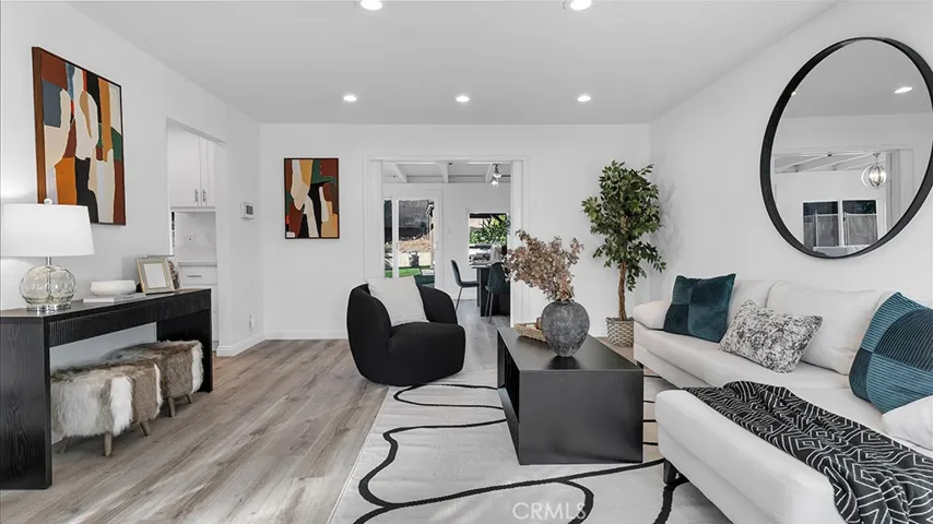 2885 Fitzgerald Road, Simi Valley, California 93065