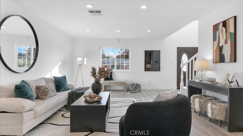 2885 Fitzgerald Road, Simi Valley, California 93065