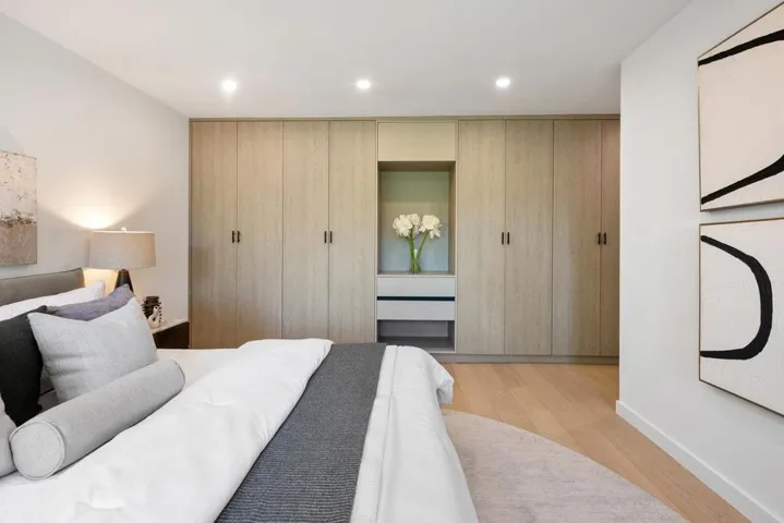 1305 Tartan Trail Road, Hillsborough, California 94010