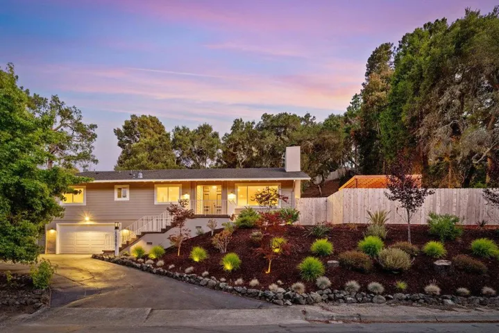 1305 Tartan Trail Road, Hillsborough, California 94010