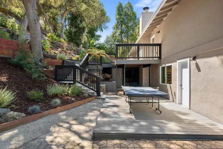 1305 Tartan Trail Road, Hillsborough, California 94010