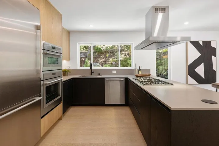 1305 Tartan Trail Road, Hillsborough, California 94010