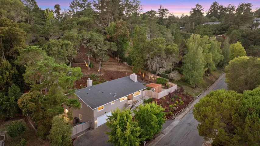 1305 Tartan Trail Road, Hillsborough, California 94010
