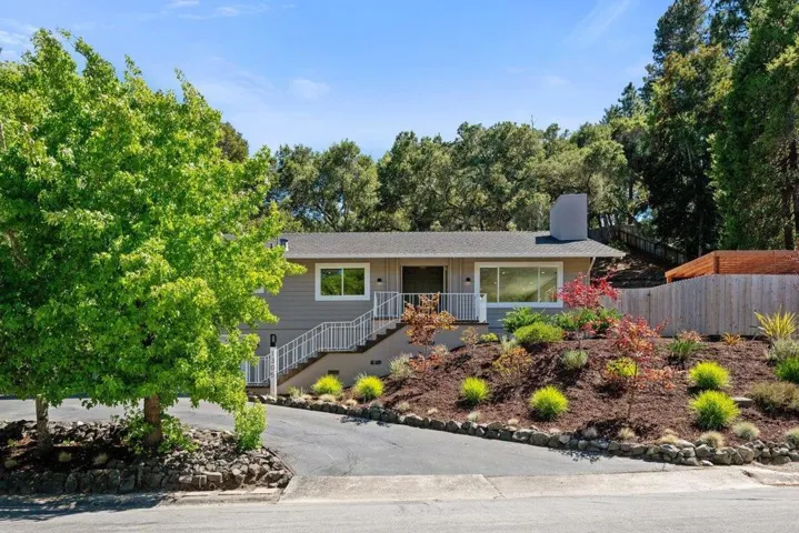 1305 Tartan Trail Road, Hillsborough, California 94010
