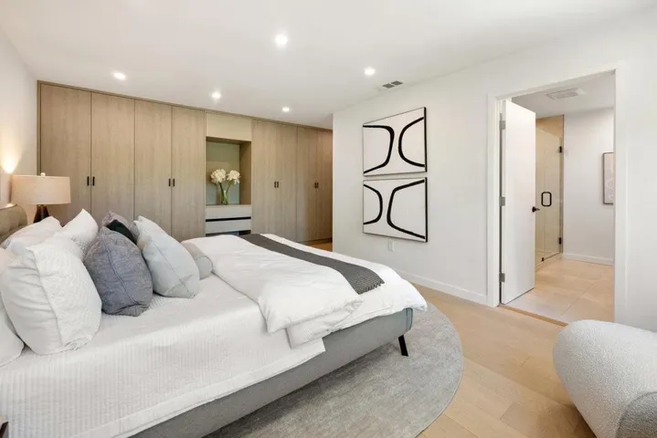 1305 Tartan Trail Road, Hillsborough, California 94010