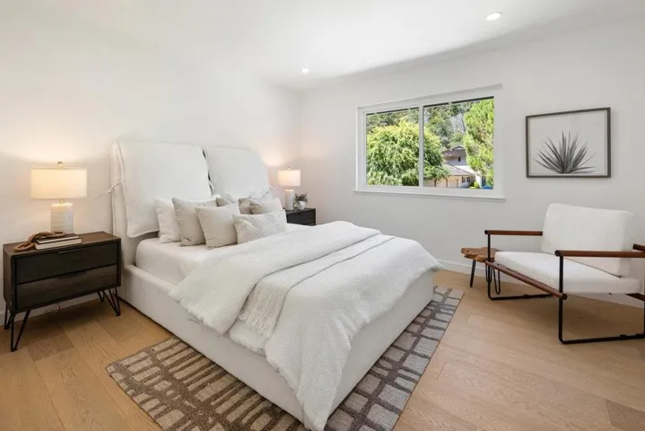 1305 Tartan Trail Road, Hillsborough, California 94010