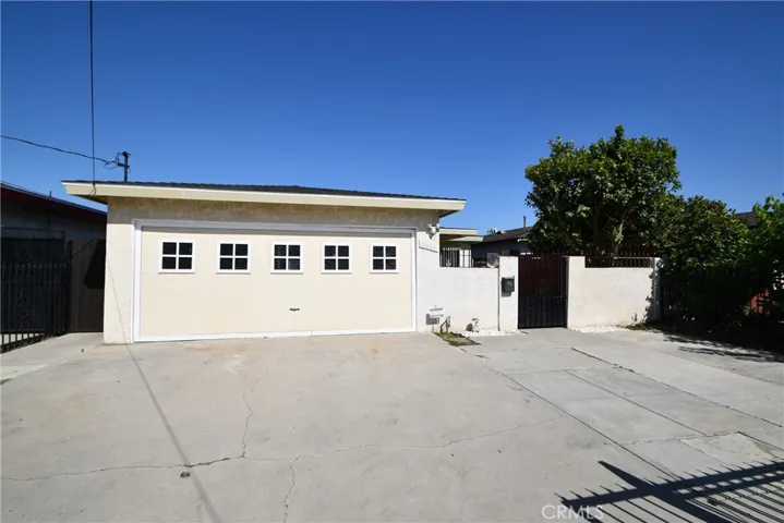 10604 Burin Avenue, Inglewood, California 90304