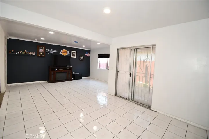 10604 Burin Avenue, Inglewood, California 90304
