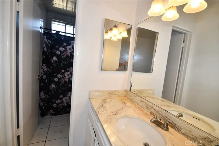 10604 Burin Avenue, Inglewood, California 90304