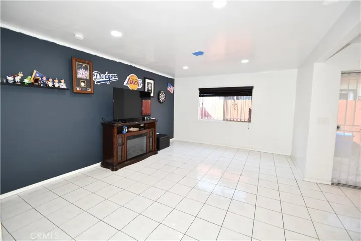 10604 Burin Avenue, Inglewood, California 90304