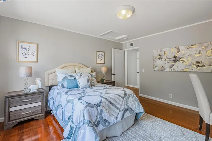 1471 Arcadia Place, Palo Alto, California 94303