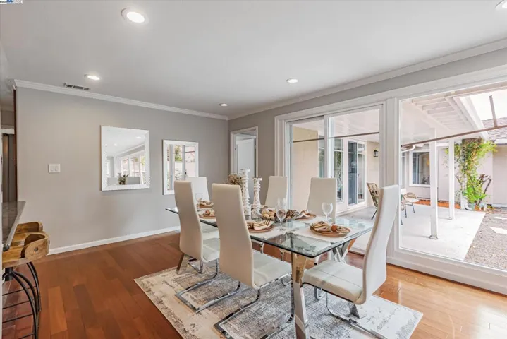 1471 Arcadia Place, Palo Alto, California 94303