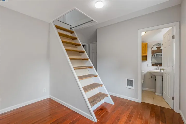 1471 Arcadia Place, Palo Alto, California 94303