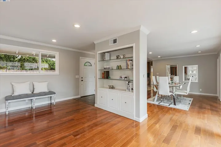 1471 Arcadia Place, Palo Alto, California 94303