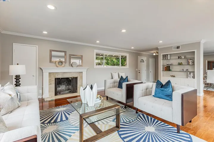 1471 Arcadia Place, Palo Alto, California 94303