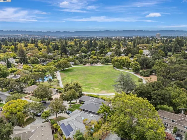 1471 Arcadia Place, Palo Alto, California 94303