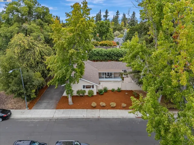 1471 Arcadia Place, Palo Alto, California 94303