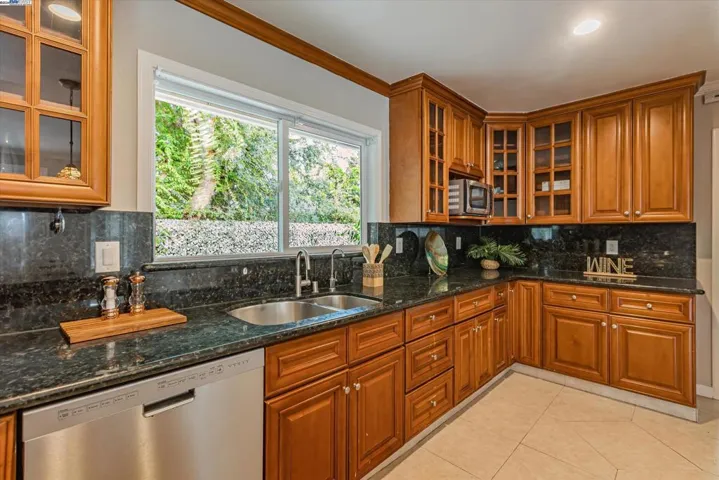 1471 Arcadia Place, Palo Alto, California 94303