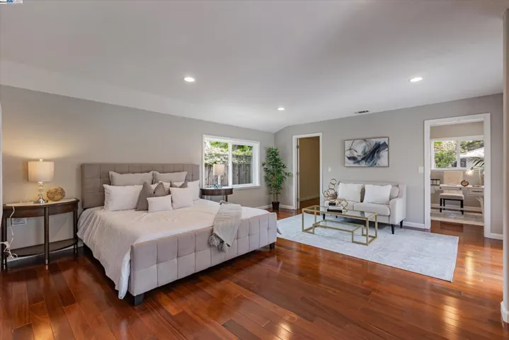 1471 Arcadia Place, Palo Alto, California 94303