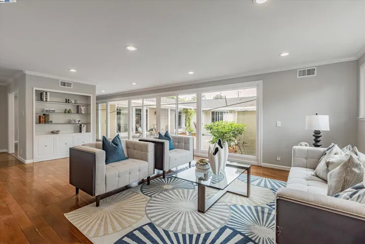 1471 Arcadia Place, Palo Alto, California 94303