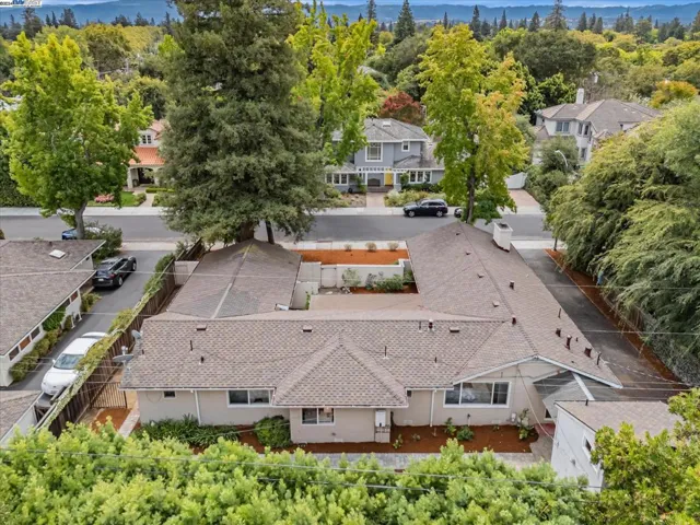 1471 Arcadia Place, Palo Alto, California 94303